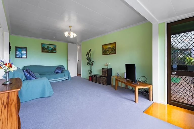 Photo of property in 53 Stratford Drive, Cable Bay, 0420
