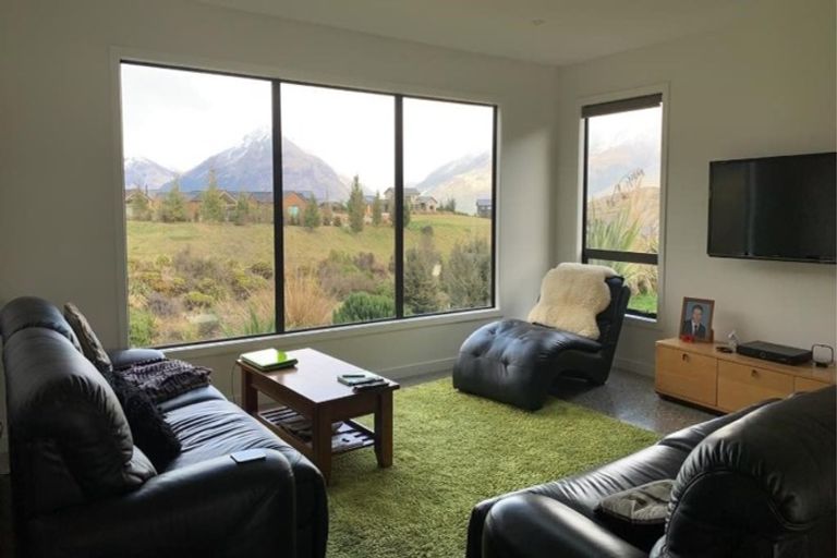 Photo of property in 26 Mckellar Drive, Jacks Point, Queenstown, 9371