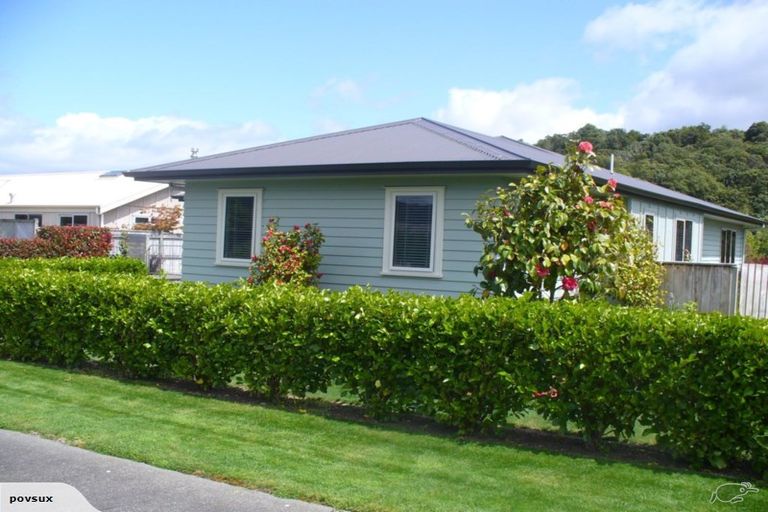 Photo of property in 39 Pukeko Way, Kinloch, Taupo, 3377