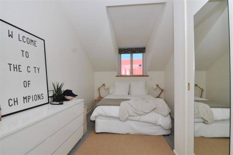 Photo of property in 2/245 Adelaide Road, Newtown, Wellington, 6021