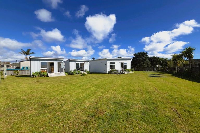 Photo of property in 108 Mahoe Place, Matarangi, Whitianga, 3592