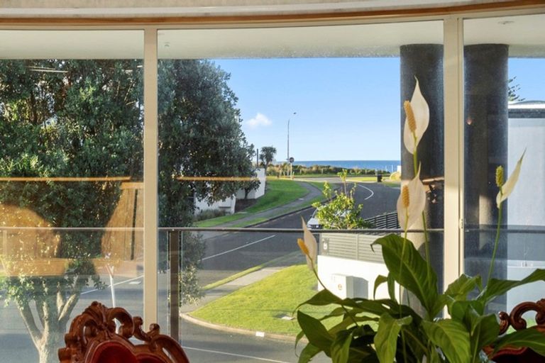 Photo of property in 2 Gordon Road, Mount Maunganui, 3116
