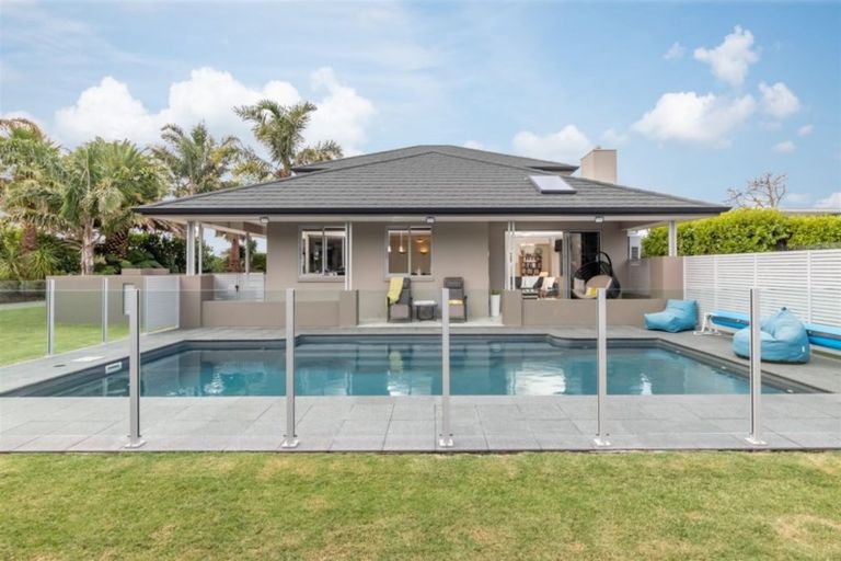 Photo of property in 69 Freshfields Road, Waimauku, 0812