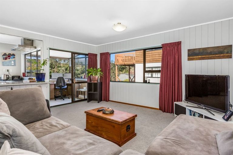 Photo of property in 7 Ration Lane, Whitby, Porirua, 5024