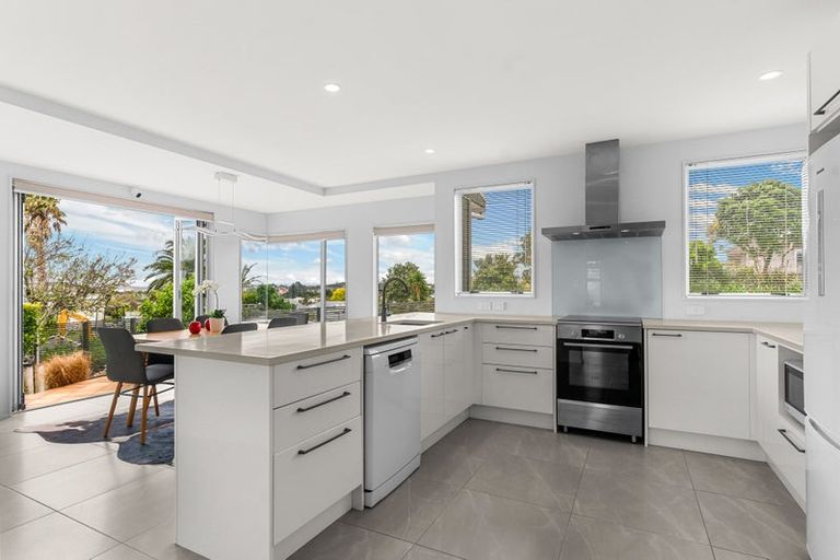 Photo of property in 43 Cullen Street, Mangawhai Heads, Mangawhai, 0505