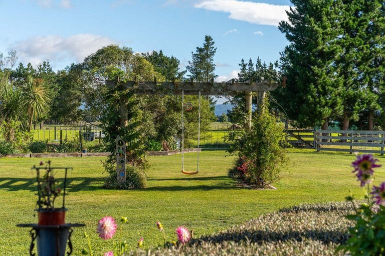 Photo of property in 308 Fabians Road, Morison Bush, Greytown, 5794