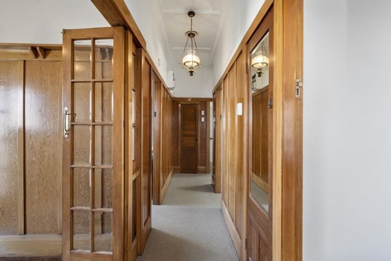 Photo of property in 366 Devon Street West, Lynmouth, New Plymouth, 4310