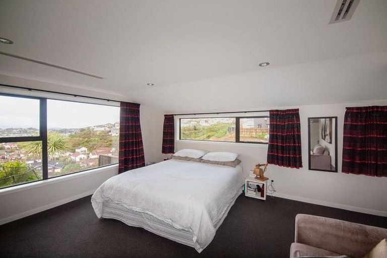 Photo of property in 194 Mclintock Street North, Johnsonville, Wellington, 6037