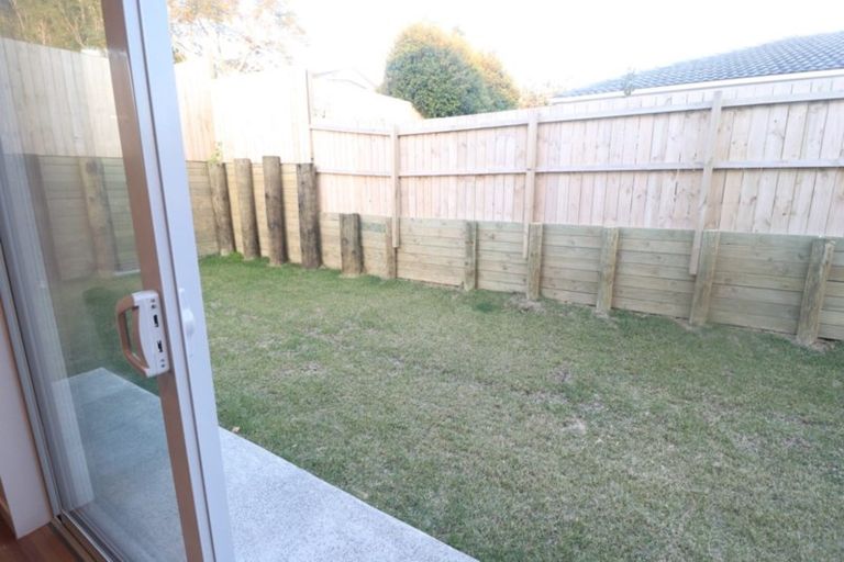 Photo of property in 8a Albany Highway, Greenhithe, Auckland, 0632