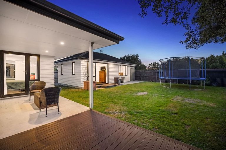 Photo of property in 163 Queenspark Drive, Parklands, Christchurch, 8083