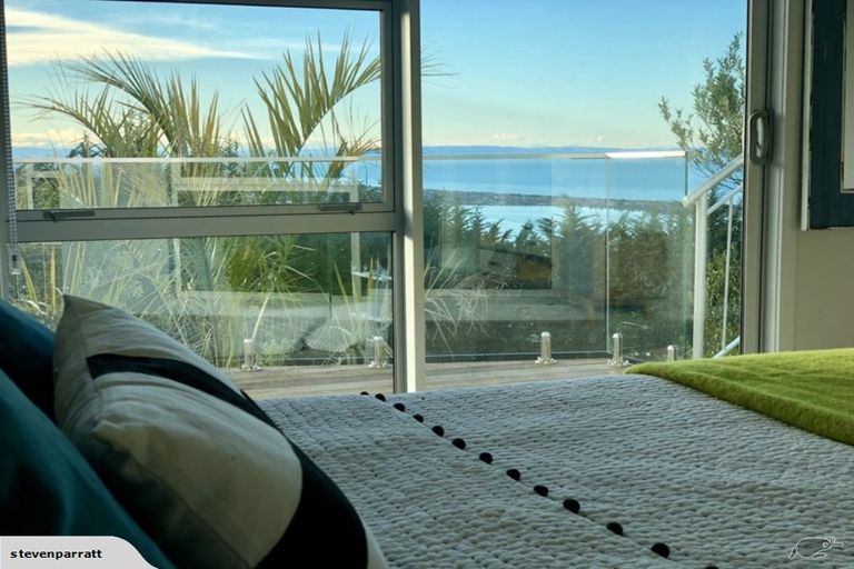 Photo of property in 1 Gardenhill Lane, Redcliffs, Christchurch, 8081