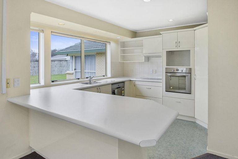 Photo of property in 3 Gairloch Place, Wattle Downs, Auckland, 2103