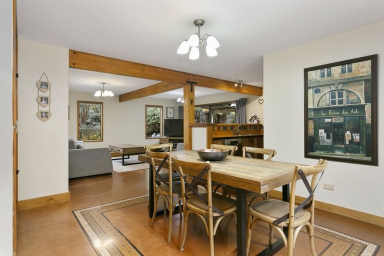 Photo of property in 6 Astelia Way, Waipahihi, Taupo, 3330