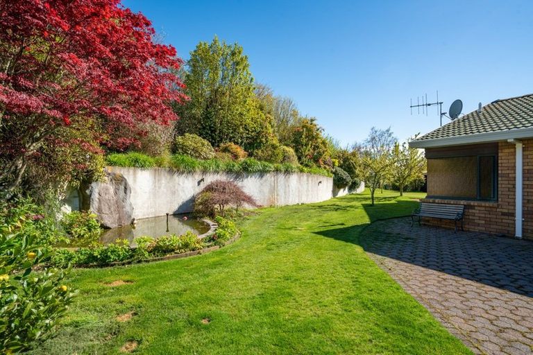 Photo of property in 46 Blue Ridge Drive, Acacia Bay, Taupo, 3385