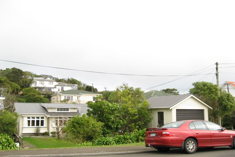 Photo of property in 56 Beauchamp Street, Karori, Wellington, 6012