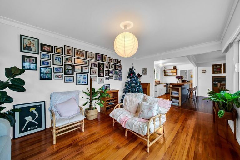 Photo of property in 41 Cumming Street, Okato, 4335