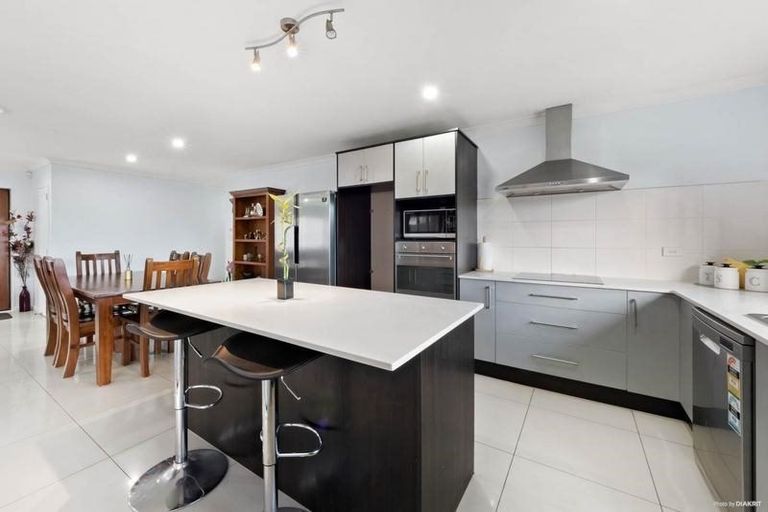 Photo of property in 5a Cartmel Avenue, Massey, Auckland, 0614