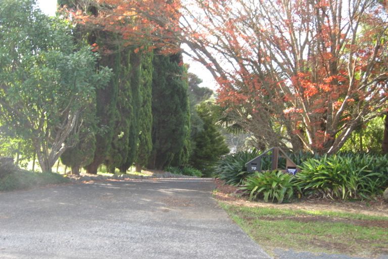 Photo of property in 70 Riverview Road, Kerikeri, 0230