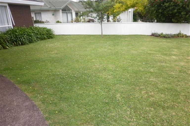 Photo of property in 5 Amadeus Place, Northpark, Auckland, 2013