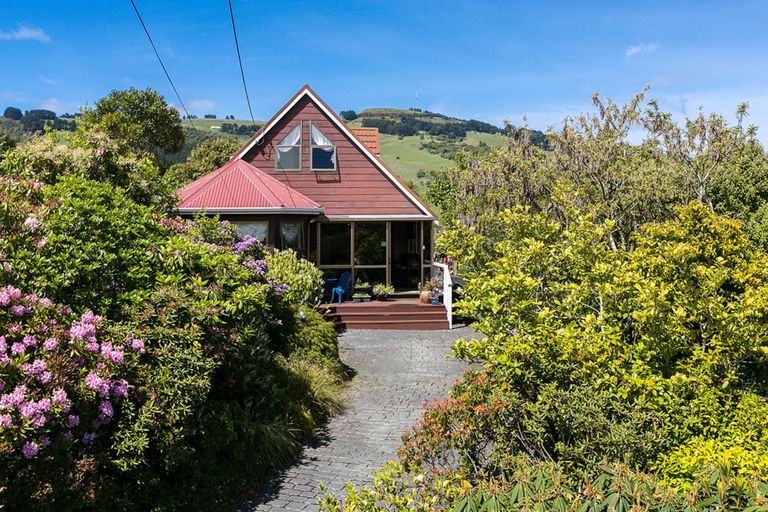 Photo of property in 30 Porterfield Street, Macandrew Bay, Dunedin, 9014