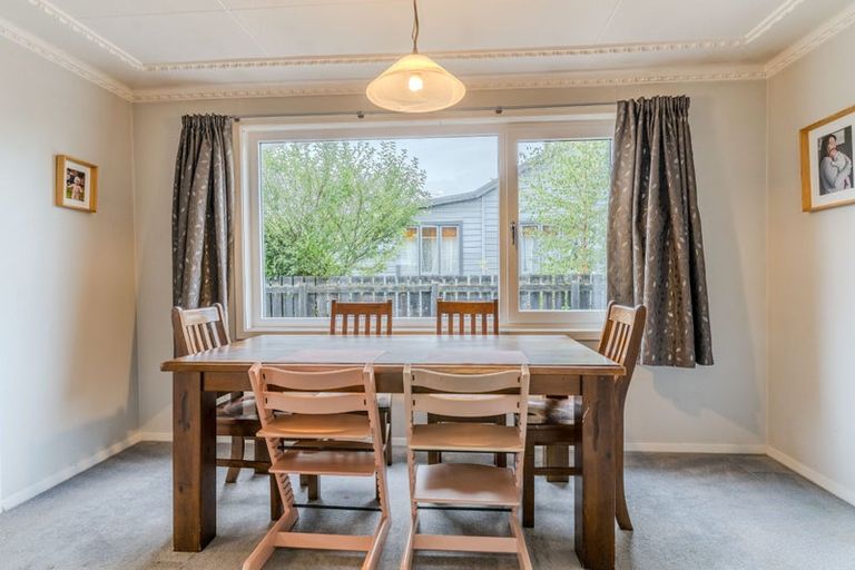 Photo of property in 37 Dryden Street, Milton, 9220