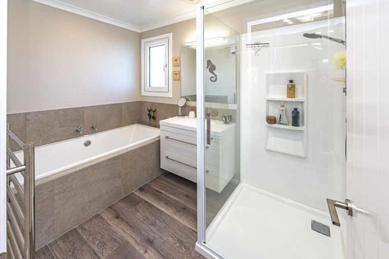 Photo of property in 12 Longbeach Drive, Castlecliff, Whanganui, 4501