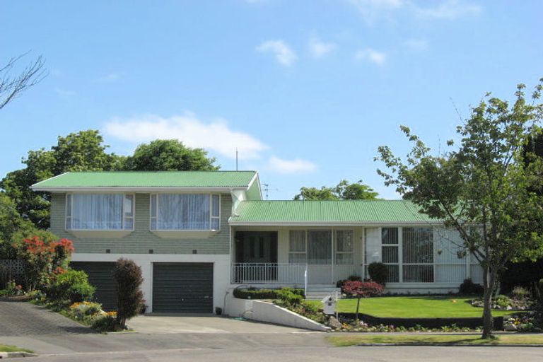 Photo of property in 14 Parkview Place, Avonhead, Christchurch, 8042