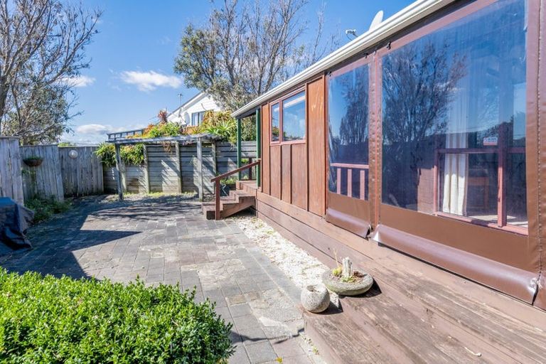 Photo of property in 67 Waimea Road, Waikanae Beach, Waikanae, 5036