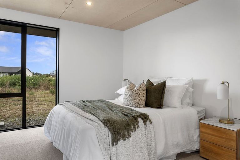 Photo of property in 82 Queens Avenue, Waikuku Beach, 7402