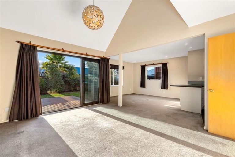 Photo of property in 1/19 Waitikiri Drive, Parklands, Christchurch, 8083