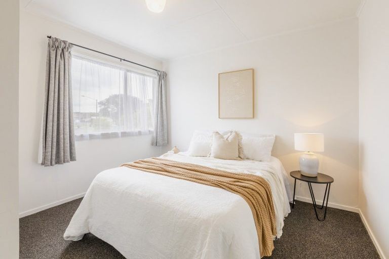 Photo of property in 94 Wynyard Crescent, Tamatea, Napier, 4112