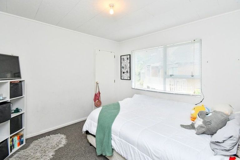 Photo of property in 15 Lowburn Place, Clover Park, Auckland, 2019
