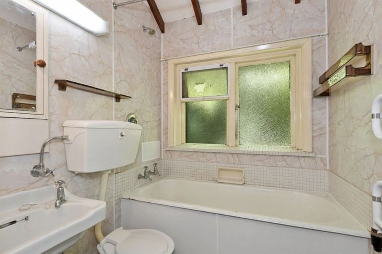 Photo of property in 2 Main Road, Governors Bay, Lyttelton, 8971