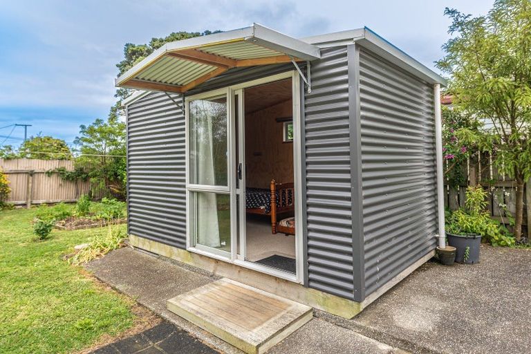 Photo of property in 169 Egmont Street, Patea, 4520