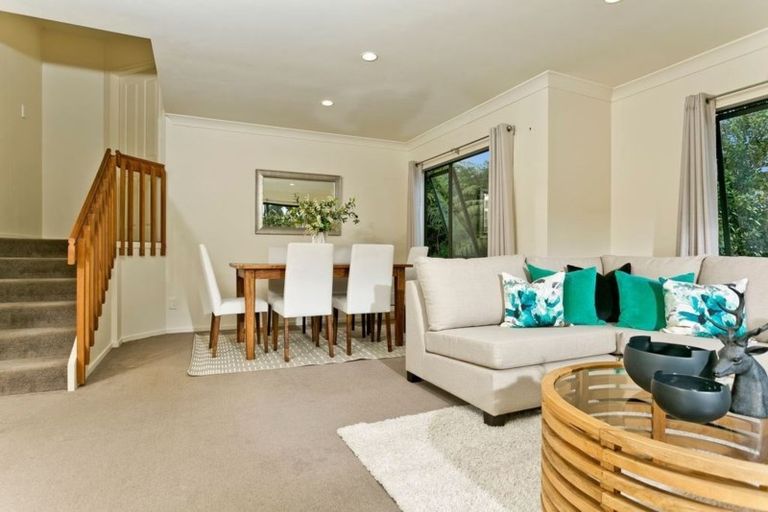Photo of property in 5 Coventry Way, Long Bay, Auckland, 0630