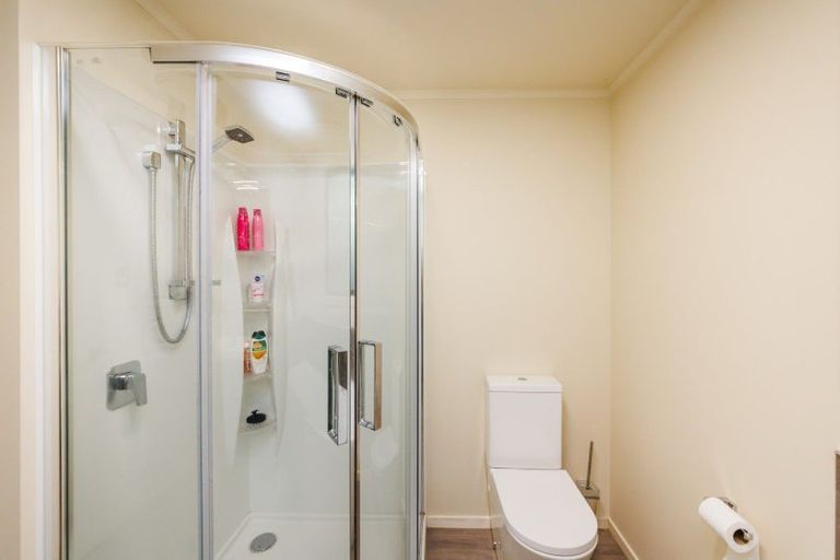 Photo of property in 11 Racecourse Road, Awapuni, Palmerston North, 4412