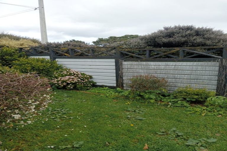 Photo of property in 1 Gray Street, Pukerua Bay, 5026