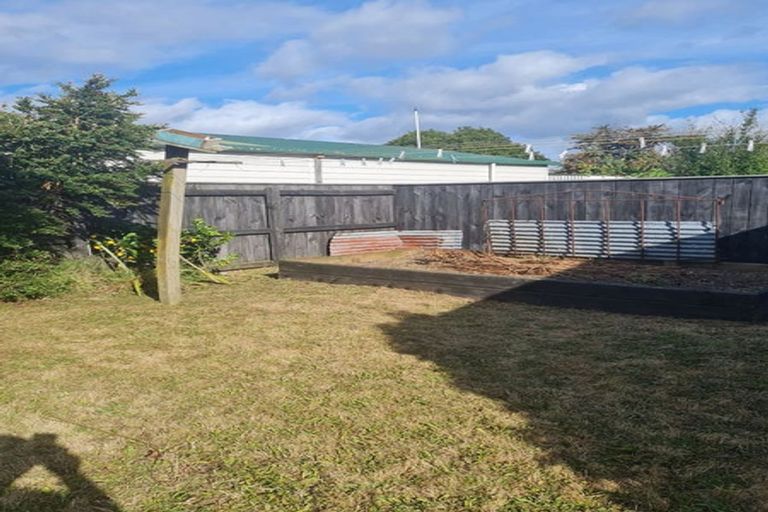 Photo of property in 73 Seddon Street, Takaro, Palmerston North, 4412