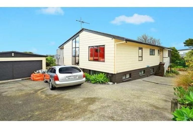 Photo of property in 14 Glendhu Road, Bayview, Auckland, 0629