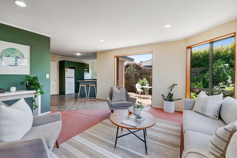 Photo of property in 20 Red Hibiscus Road, Stanmore Bay, Whangaparaoa, 0932