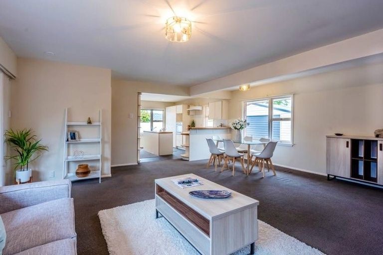 Photo of property in 147 Wairakei Road, Bryndwr, Christchurch, 8053