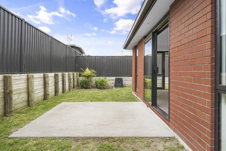 Photo of property in 22 Pioneer Crescent, Omokoroa, 3114