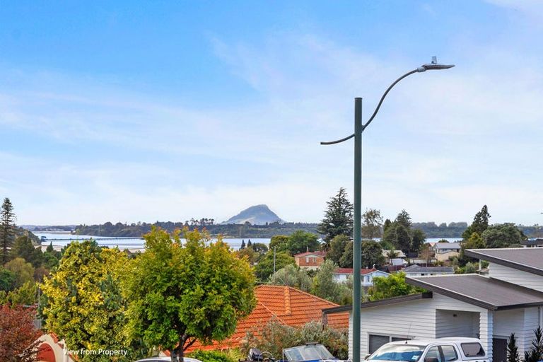 Photo of property in 12 Bayvista Close, Welcome Bay, Tauranga, 3112