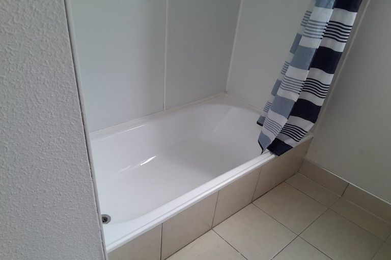 Photo of property in 1/36 Jellicoe Road, Manurewa, Auckland, 2102