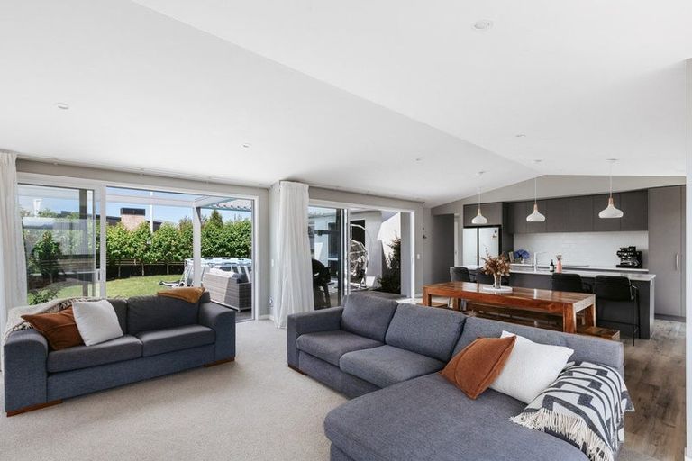 Photo of property in 19 Stingray Drive, Omokoroa, 3114