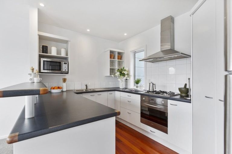 Photo of property in 8b Awa Road, Miramar, Wellington, 6022