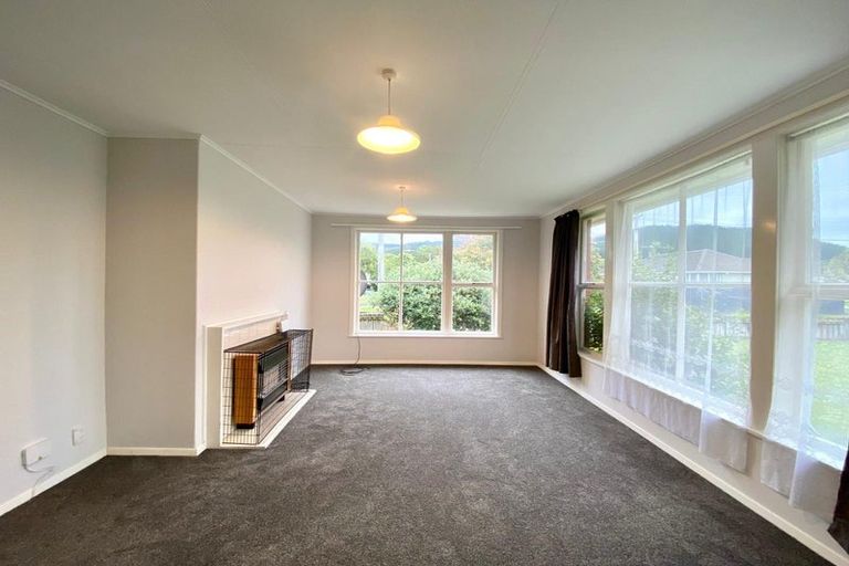 Photo of property in 3 Mary Crescent, Elderslea, Upper Hutt, 5018