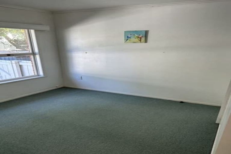 Photo of property in 1/8 Craig Road, Milford, Auckland, 0620