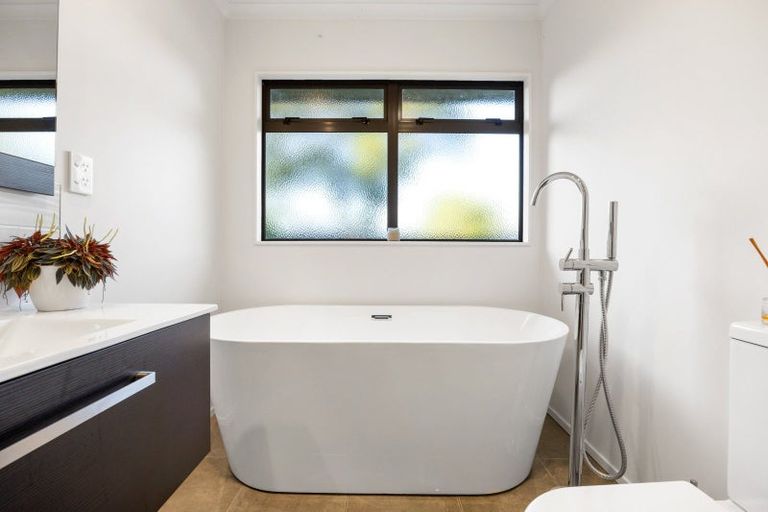 Photo of property in 61 Diomede Glade, Flagstaff, Hamilton, 3210