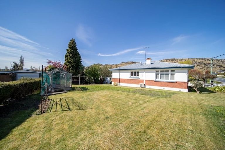 Photo of property in 17 Jedburgh Street, Roxburgh, 9500